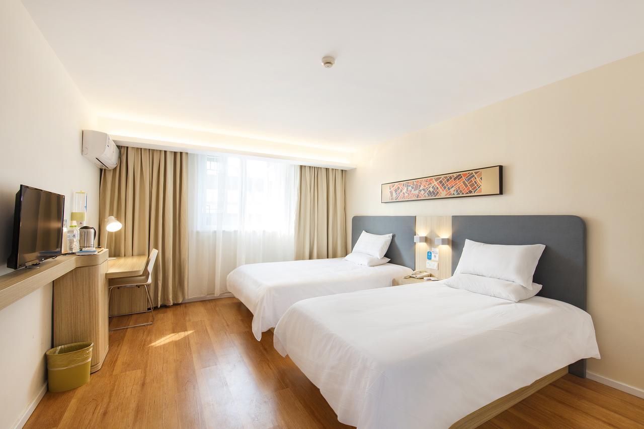 Hanting Hotel Qingdao Zhanqiao Railway Station エクステリア 写真