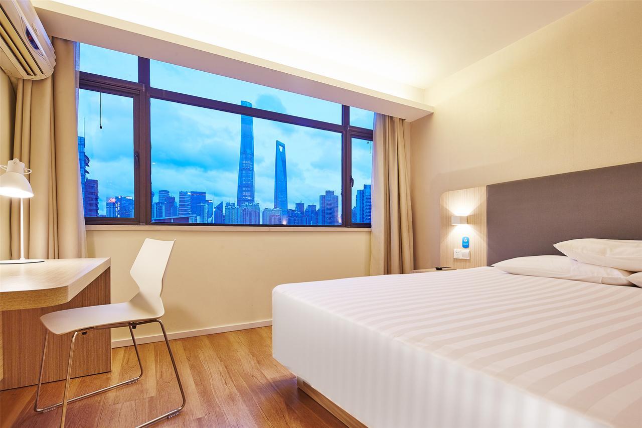 Hanting Hotel Qingdao Zhanqiao Railway Station エクステリア 写真