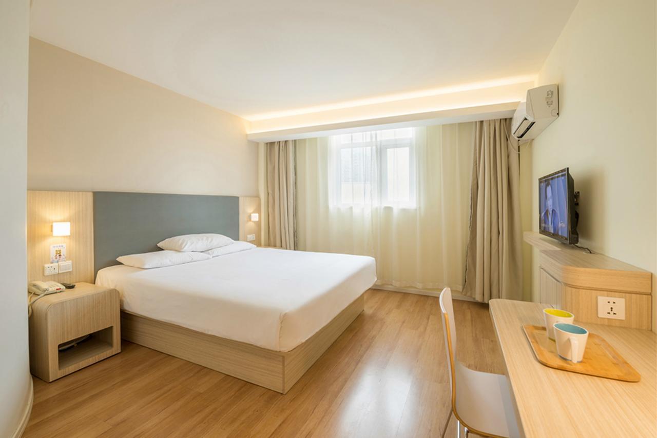 Hanting Hotel Qingdao Zhanqiao Railway Station エクステリア 写真