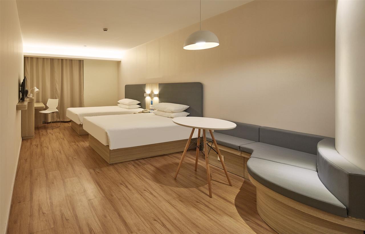 Hanting Hotel Qingdao Zhanqiao Railway Station エクステリア 写真