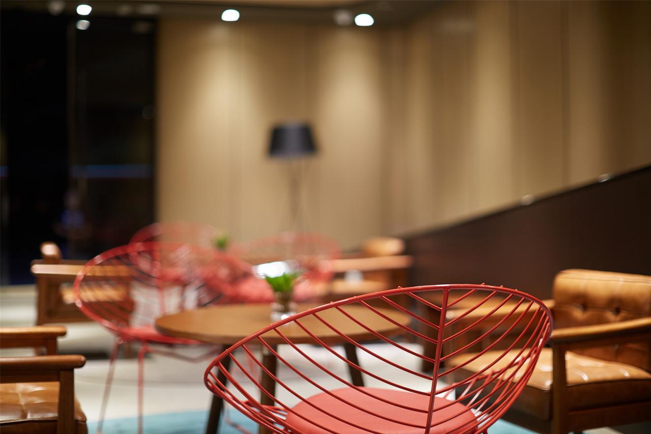 Hanting Hotel Qingdao Zhanqiao Railway Station エクステリア 写真