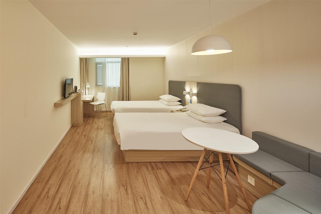 Hanting Hotel Qingdao Zhanqiao Railway Station エクステリア 写真